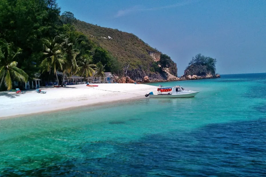 Pantai Terbaik di Johor