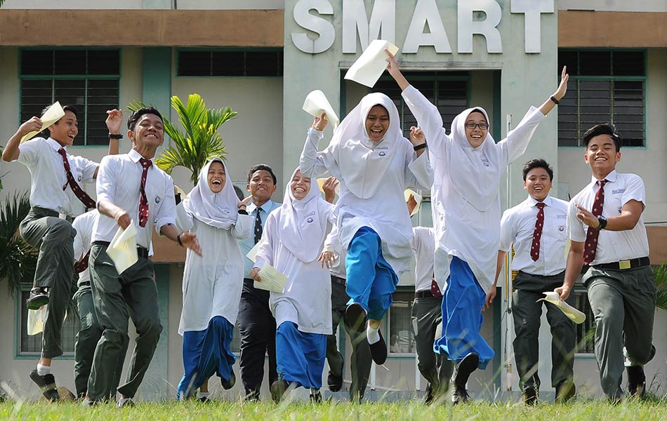 sekolah dibuka